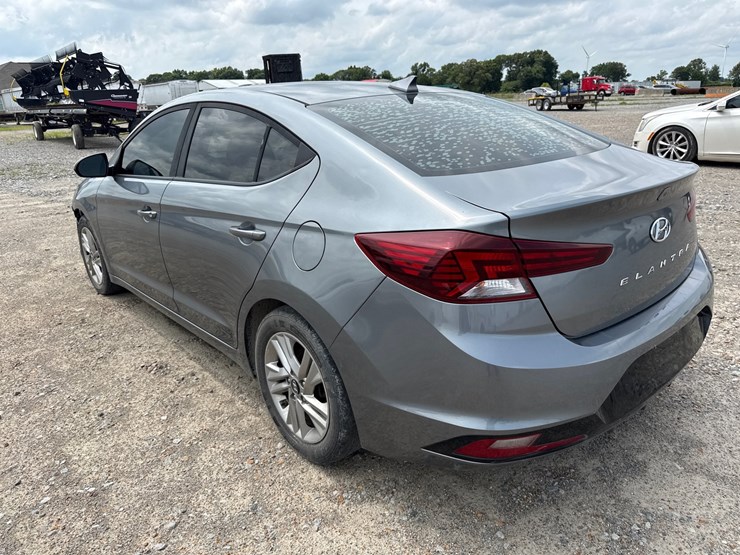 #42717-•-2019-hyundai-elantra-sedan-kmhd84lf4ku743043-inv#-42717-image-10