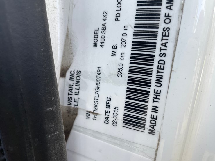 2016-international-durastar-4400-image-71