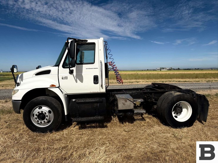 2006-international-durastar-4400-image-4