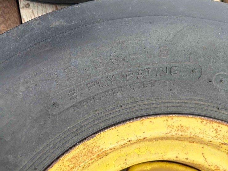 2---10.00-15-rims-&-tires-image-4