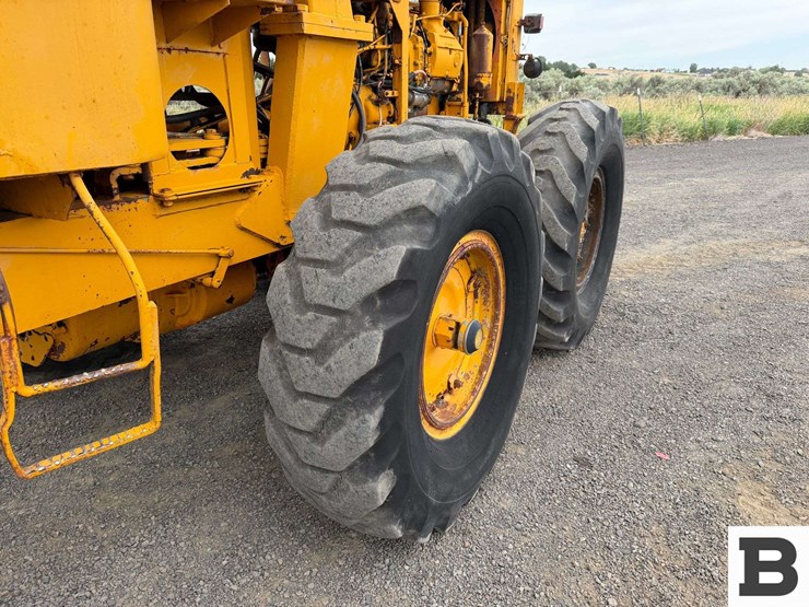 champion-d-600b-motor-grader-image-30