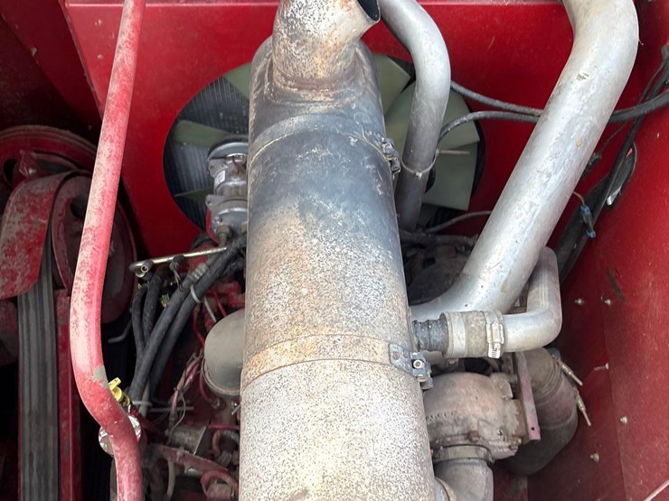 2006-international-2388-axle-flow-combine-image-72
