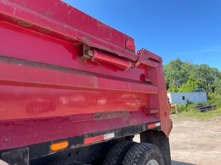 2007-mack-cl700-image-32