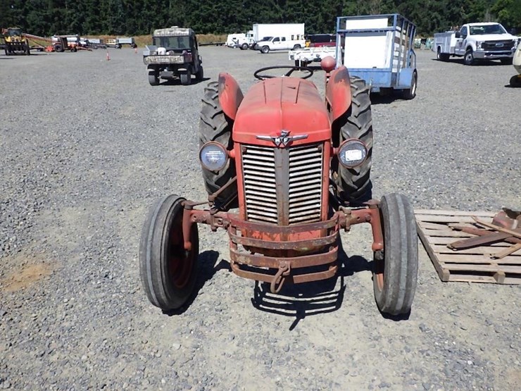 massey-ferguson-mf35-tractor-image-2