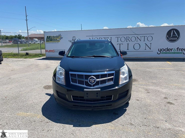 cadillac-srx-image-2
