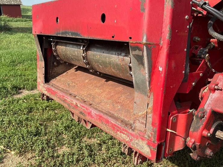 2006-international-2388-axle-flow-combine-image-8