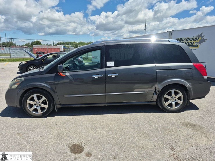 2007-nissan-quest-image-8