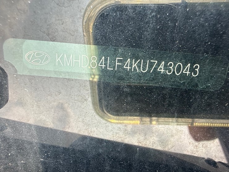 #42717-•-2019-hyundai-elantra-sedan-kmhd84lf4ku743043-inv#-42717-image-16