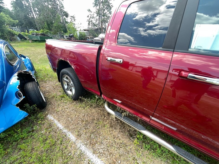 2011-dodge-1500-image-33