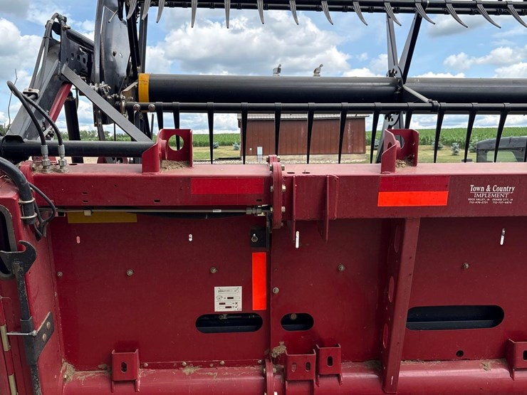 2018-case-ih-3162-image-7