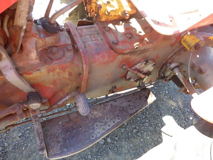 massey-ferguson-mf35-tractor-image-20