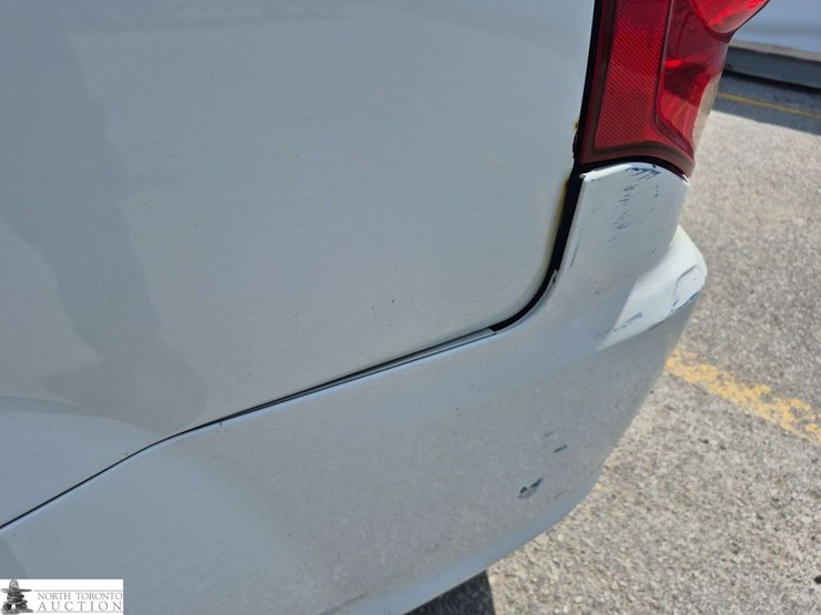 2016-dodge-grand-caravan-sxt-image-24