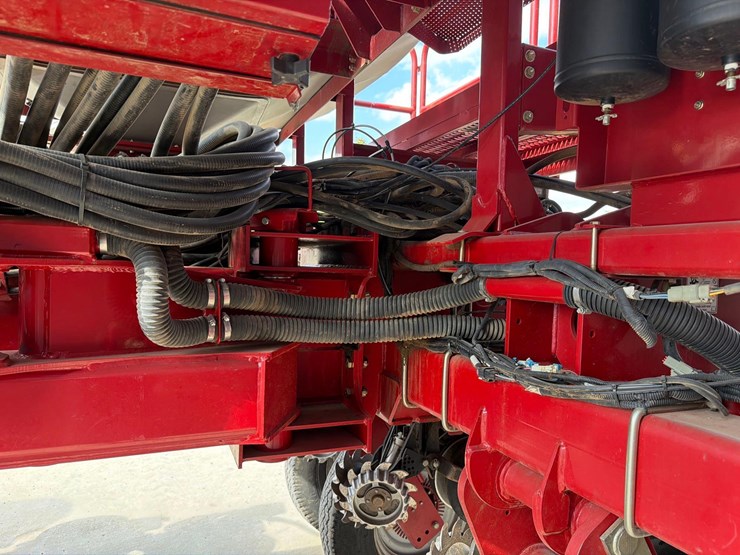2012-case-ih-1250-image-54