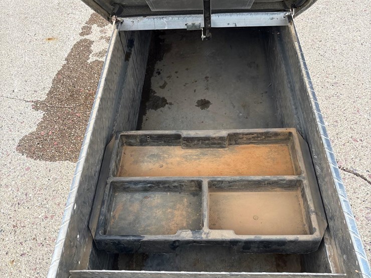aluminum-pickup-tool-box-image-6