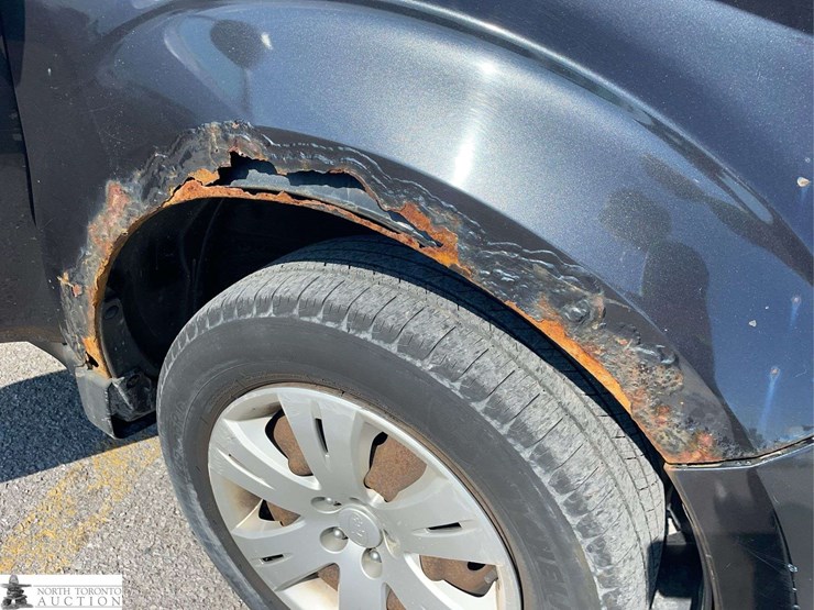 2010-subaru-forester-image-30