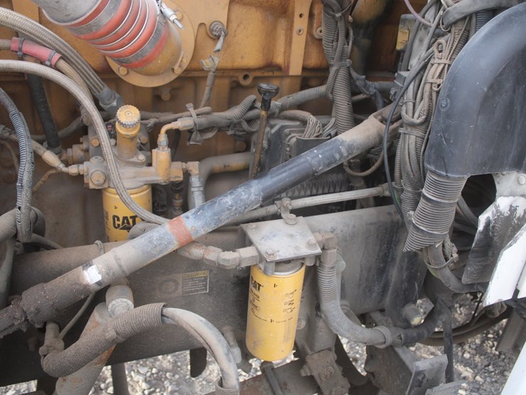 2006-peterbilt-379x-image-101