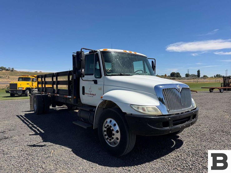 2006-international-durastar-4300-image-8