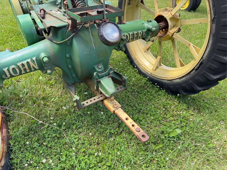 john-deere-model-b-image-11