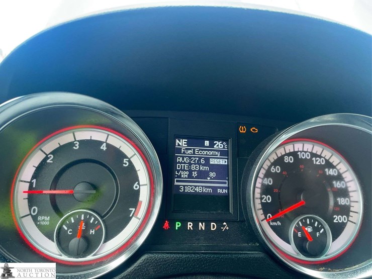 2012-dodge-grand-caravan-crew-image-12