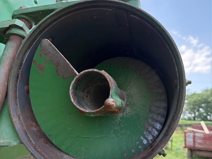 john-deere-6600-image-32