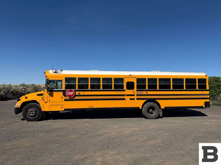 2013-blue-bird-bb-conventional-school-bus-image-3