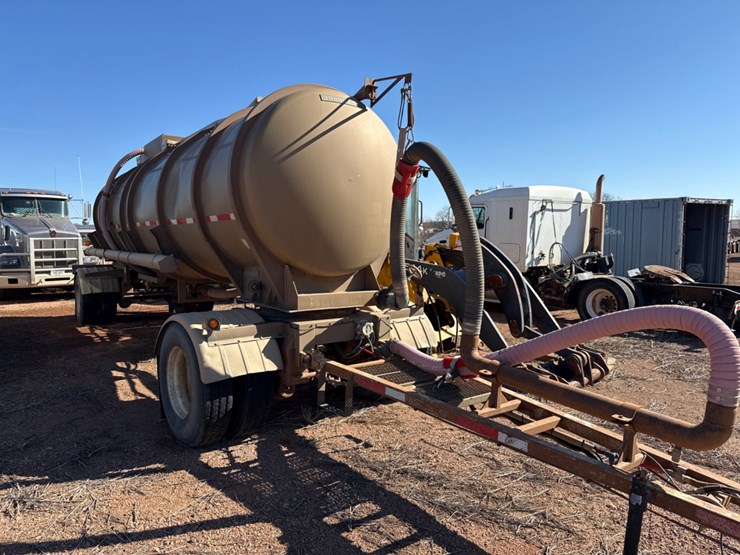 2010-brenner-tank-pup-trailer-image-2