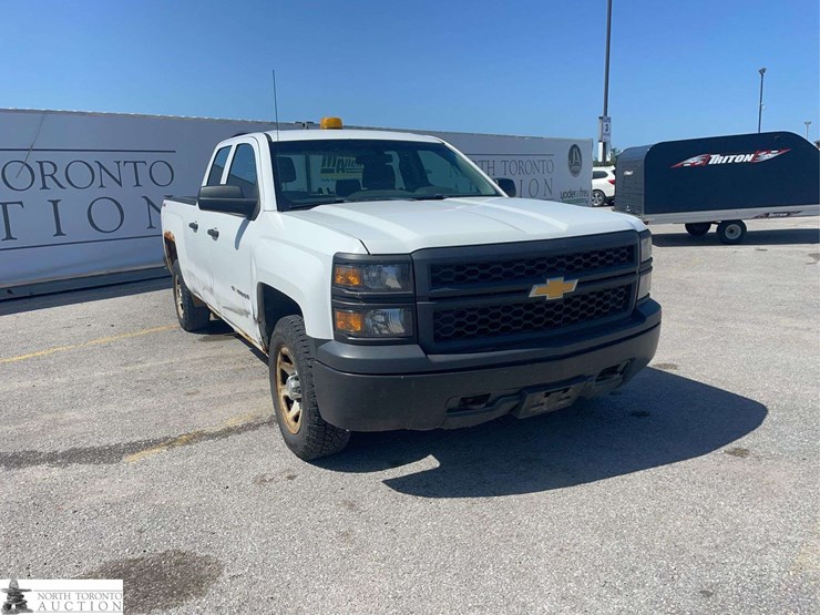 2015-chevrolet-silverado-1500-image-3
