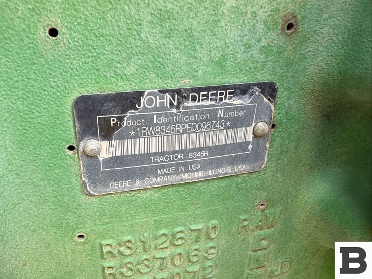 2014-john-deere-8345r-image-46