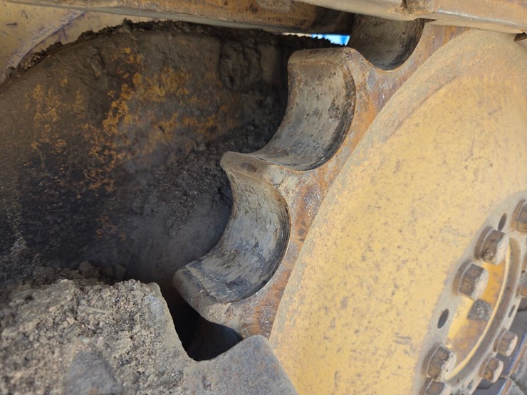 deere-650h-lt-image-53