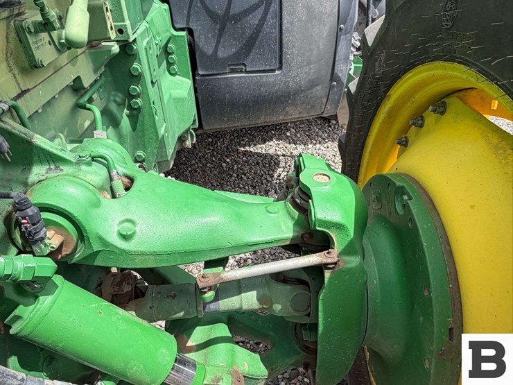 2014-john-deere-8345r-image-17