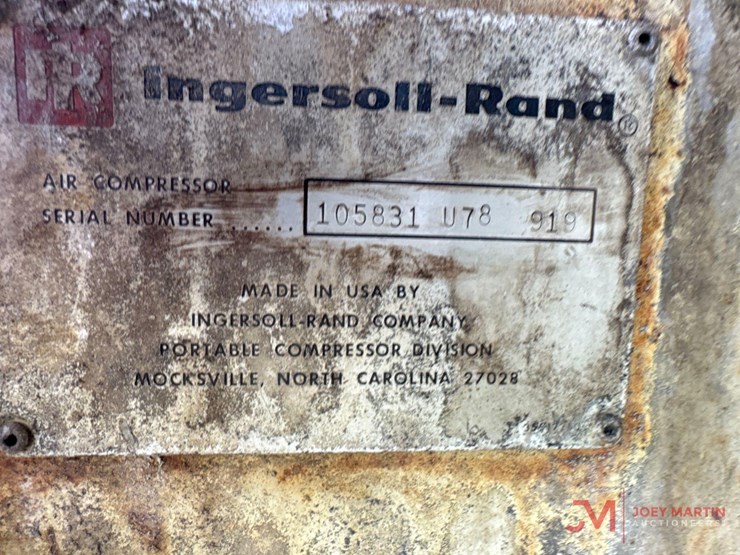 ingersoll-rand-175-towable-air-compressor-image-12