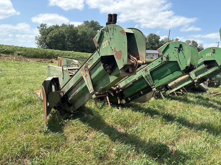 john-deere-237-image-3
