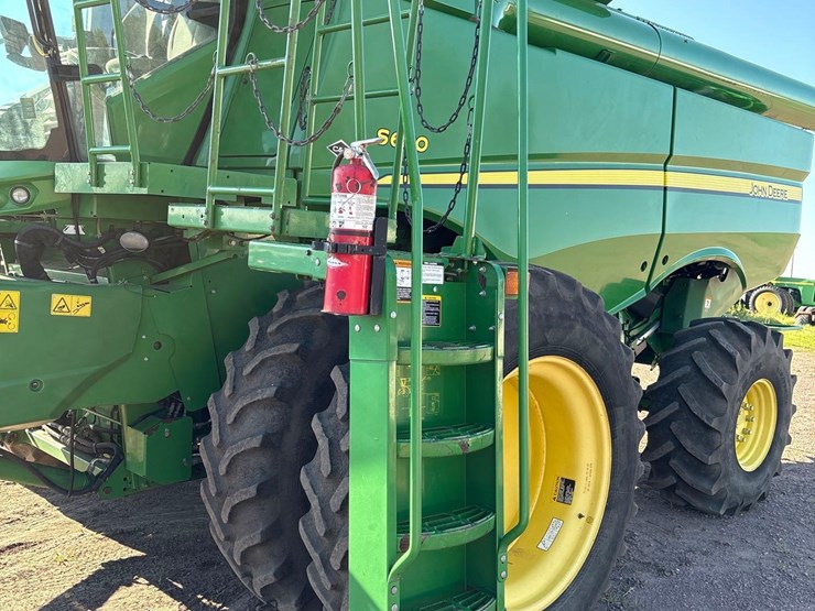 2012-john-deere-s680-image-23
