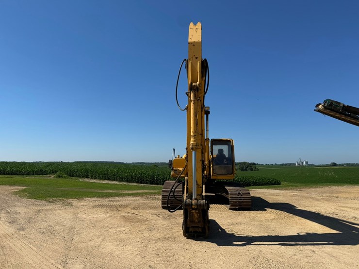 deere-230-lc-image-8
