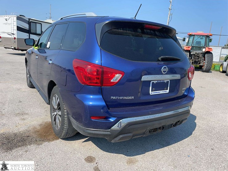 2017-nissan-pathfinder-image-7