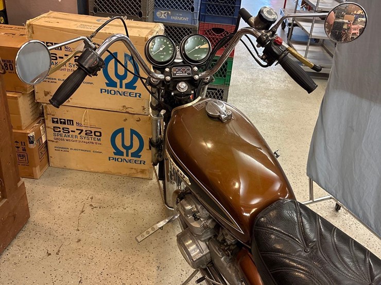 1976-honda-cb550-motorcycle-image-14