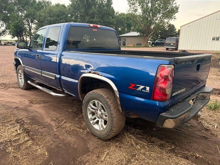 2003-chevrolet-k1500-image-4