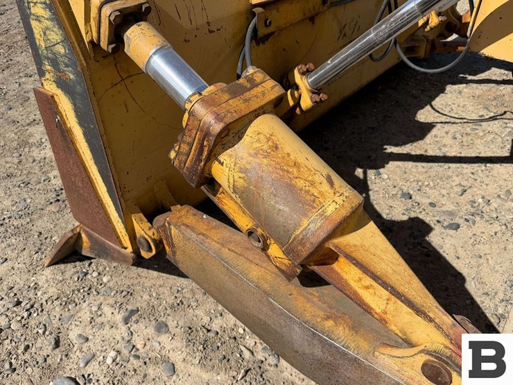 caterpillar-d5b-sa-image-10