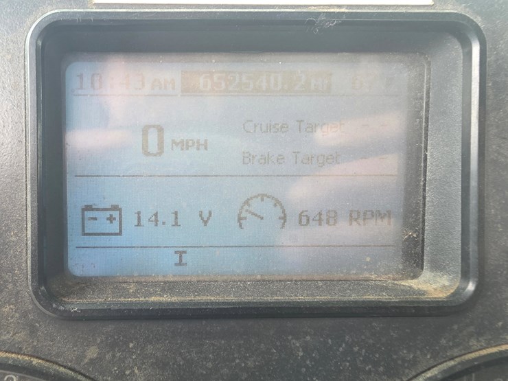 2015-mack-chu613-daycab-truck-image-2
