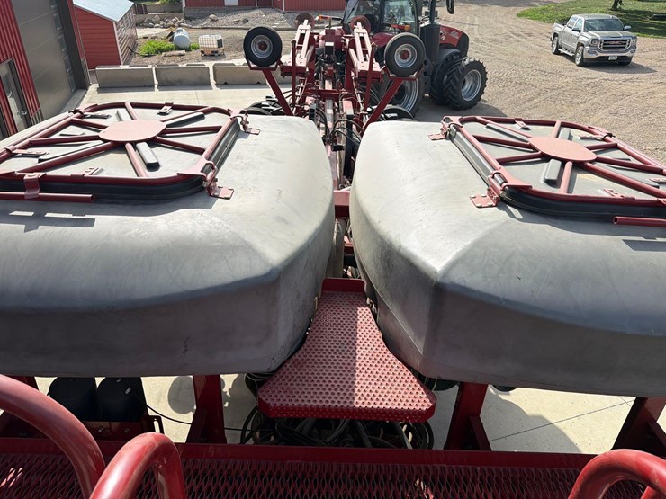 2012-case-ih-1250-image-74