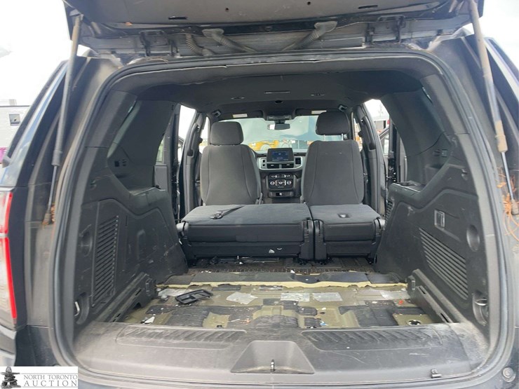 2021-chevrolet-tahoe-image-21