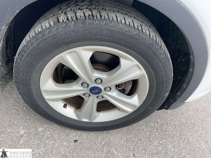2016-ford-escape-image-21