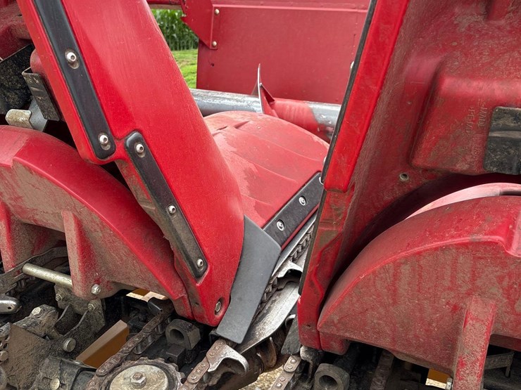 2022-case-ih-4412-image-31