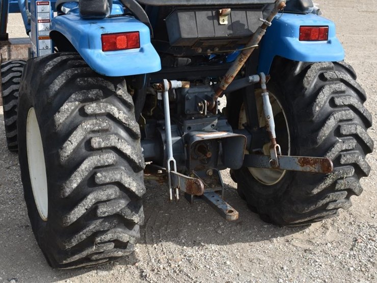 new-holland-1530-image-5