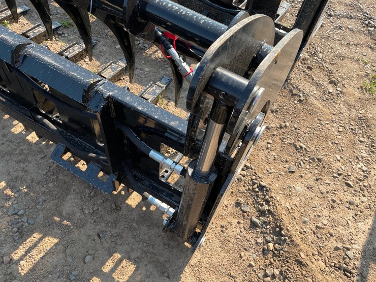 #18343-•-2026-giyi-skid-steer-grapple-(princeton,-mn)-image-5