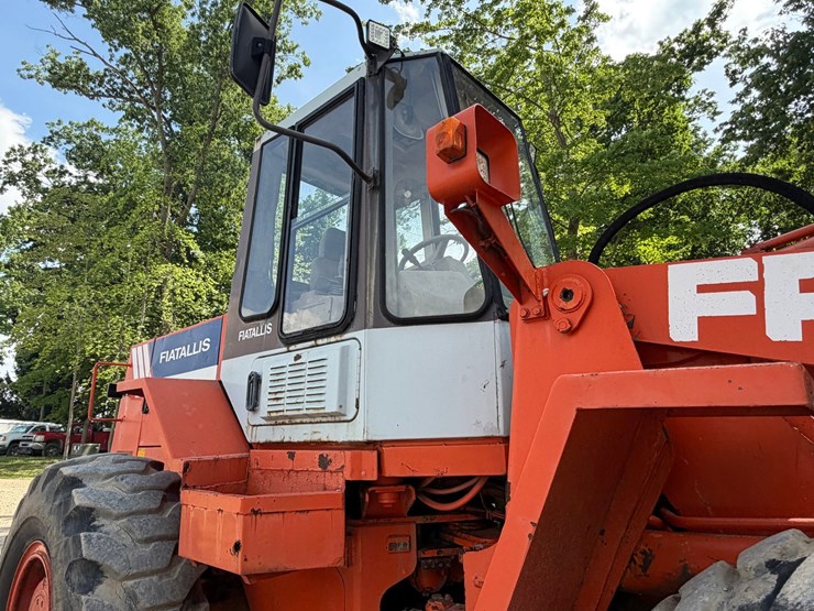 #1511-•-fiat-fr130.2-wheel-loader-image-24