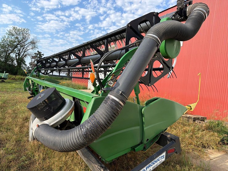 john-deere-630f-image-30