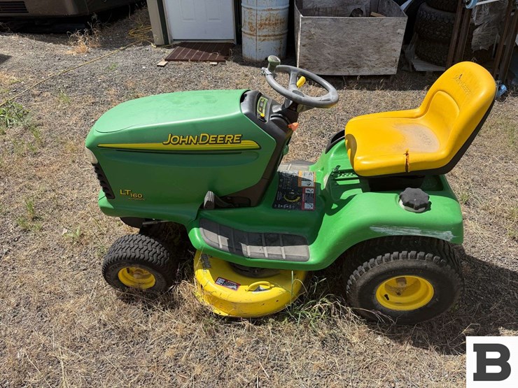 john-deere-lt160-image-2