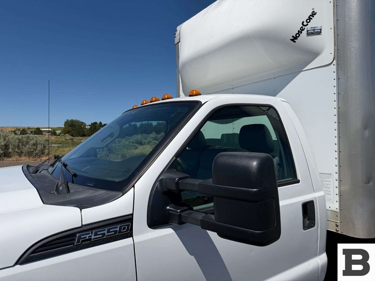 2013-ford-f550-image-14