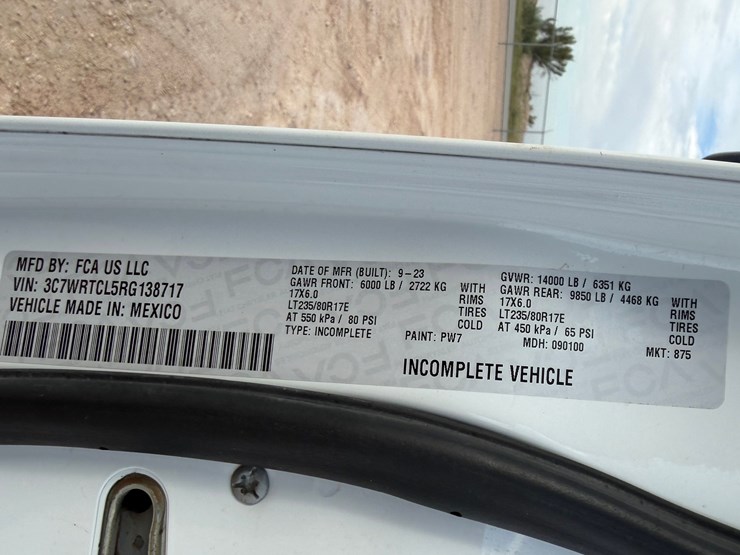 2024-dodge-3500-image-17